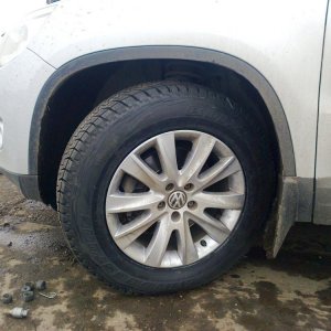 215/70 R17 перед