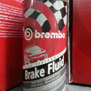 Тормозная жидкость Brembo