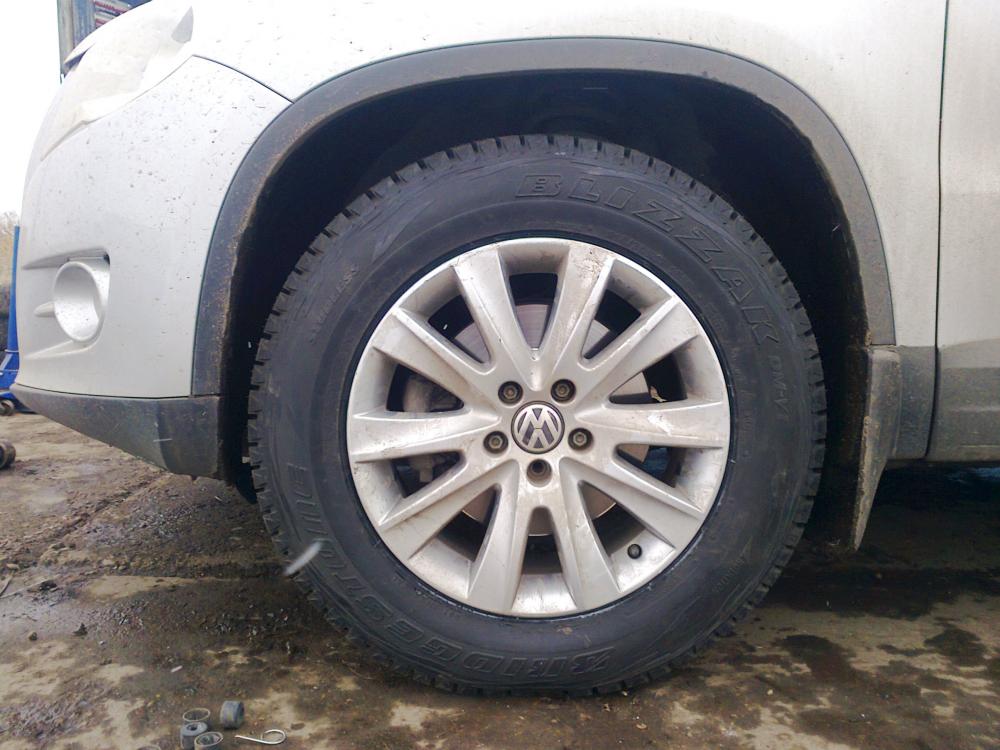 215/70 R17 переднее